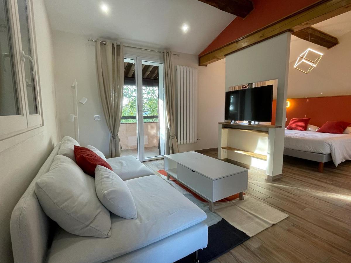L'Estirado Des Adrets Hotel Les Adrets-de-l'Esterel Bagian luar foto