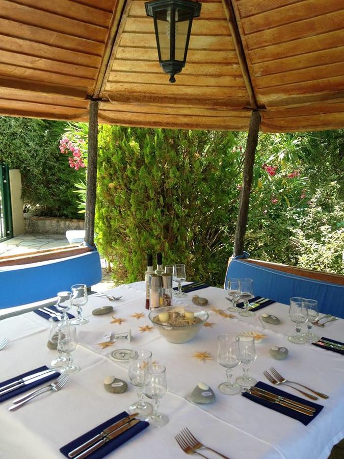 L'Estirado Des Adrets Hotel Les Adrets-de-l'Esterel Bagian luar foto