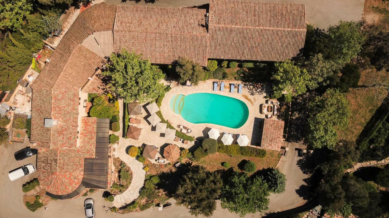 L'Estirado Des Adrets Hotel Les Adrets-de-l'Esterel Bagian luar foto